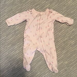 Carter’s Zipper Pajamas (6 months)